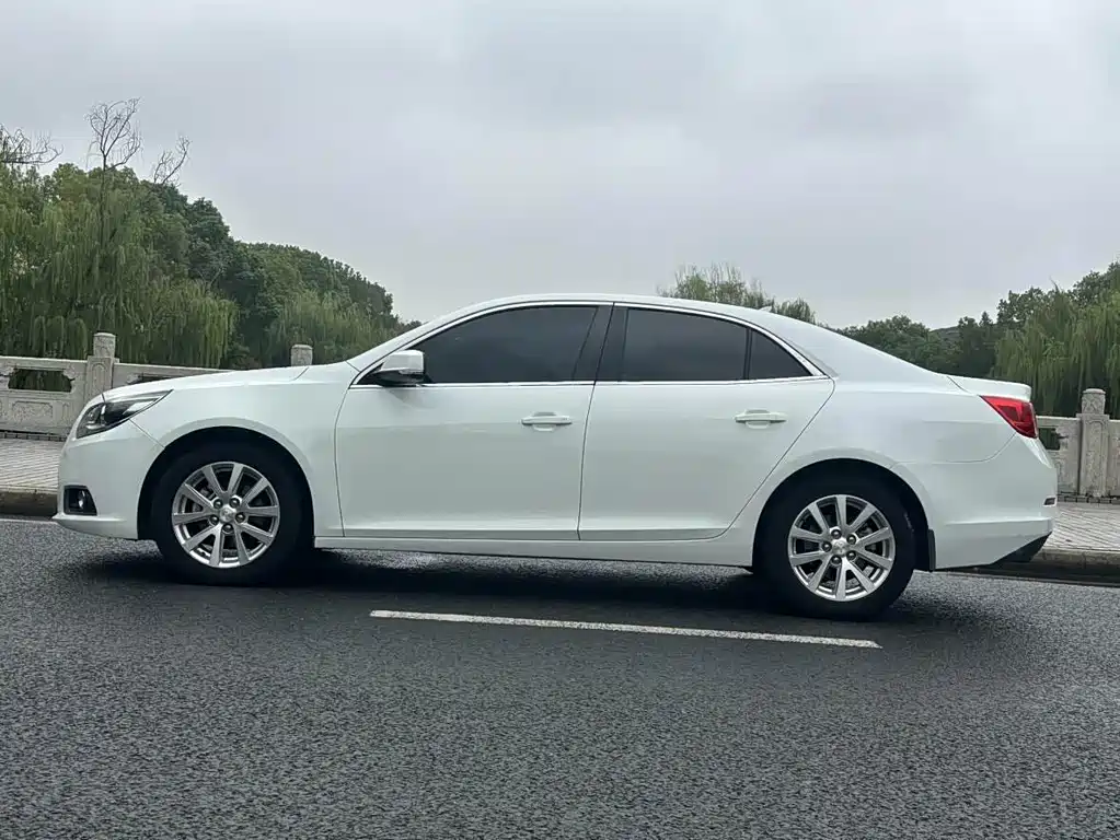 Chevrolet Malibu — миниатюра 4