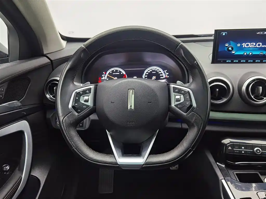 WEI PAI WEI BRAND VV7