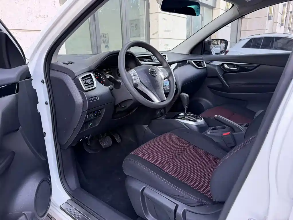 Nissan Qashqai — миниатюра 4