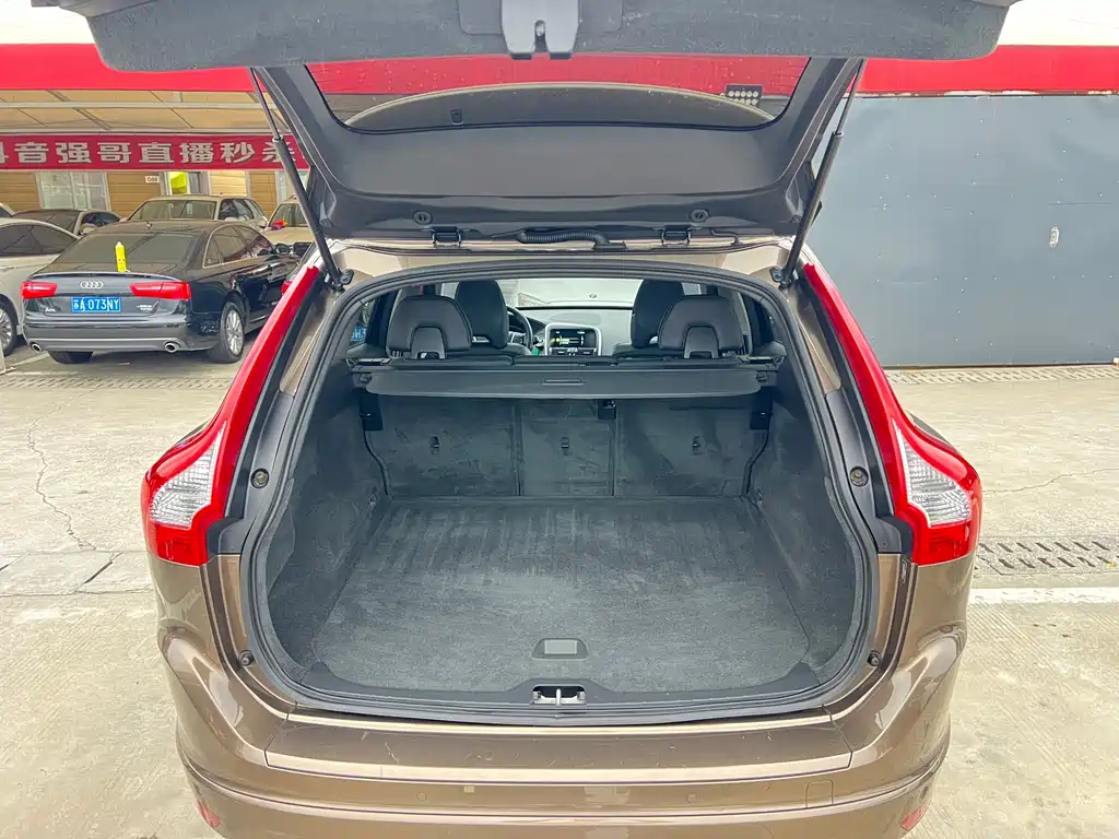 Volvo XC60 — миниатюра 23