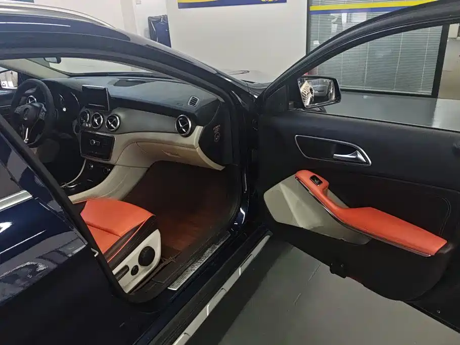 Mercedes-Benz GLA — миниатюра 8