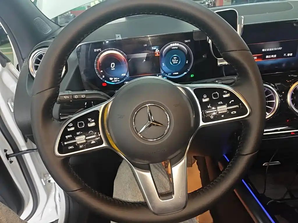 Mercedes-Benz EQA — миниатюра 11