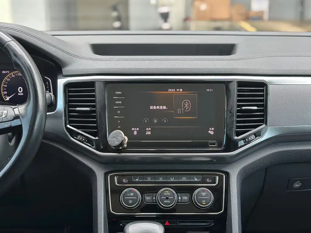 Volkswagen Teramont — миниатюра 12
