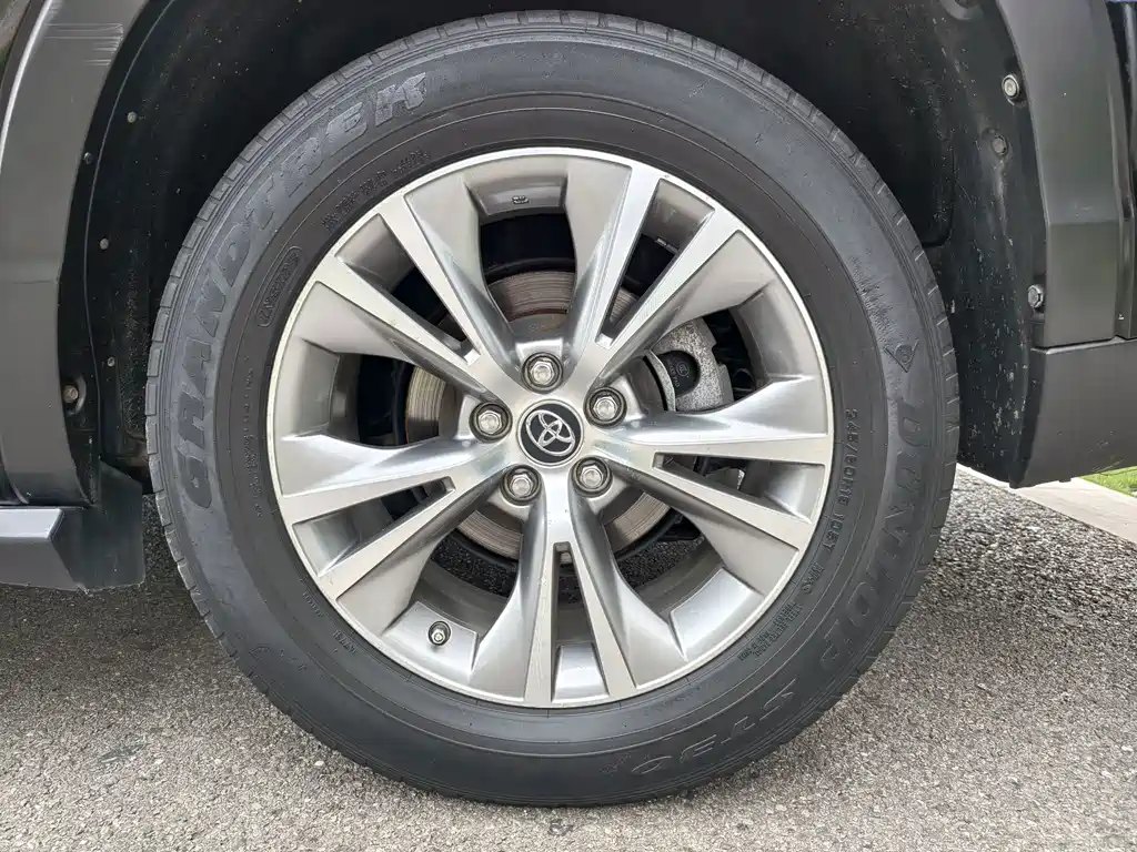 Toyota Highlander — миниатюра 14