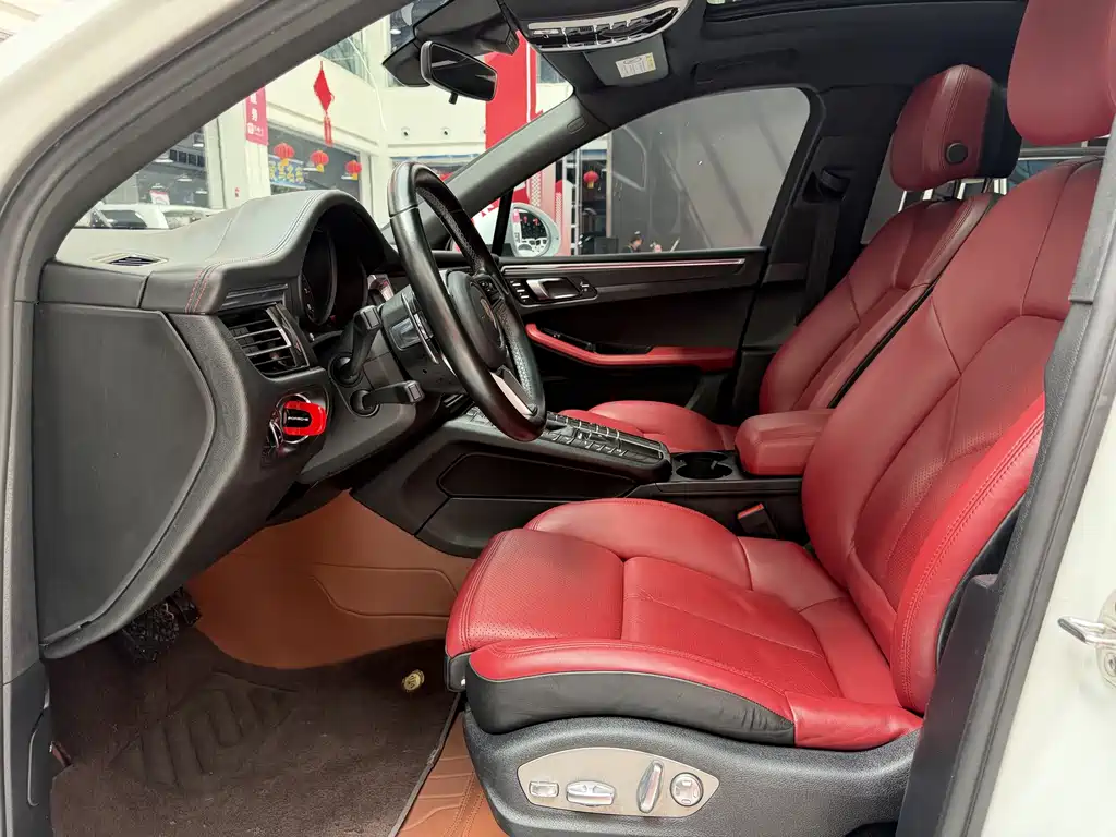 Porsche Macan — миниатюра 8