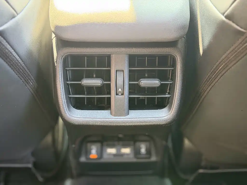 Lexus UX New Energy — миниатюра 13