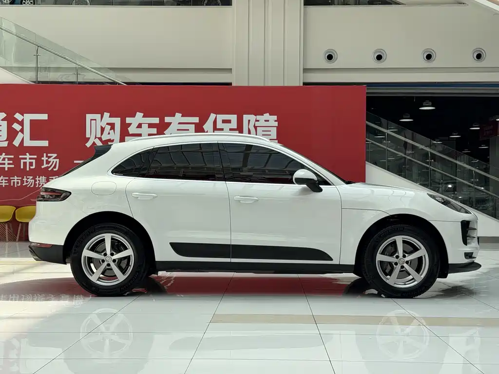 Porsche Macan — миниатюра 19