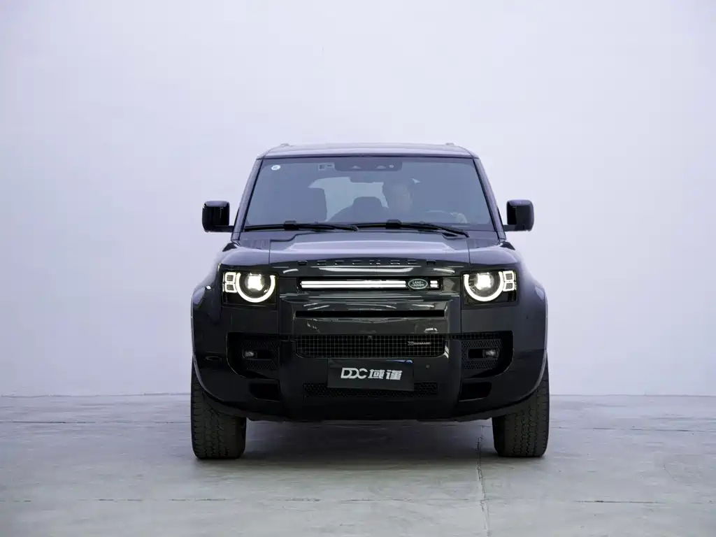 Land Rover Defender — миниатюра 4