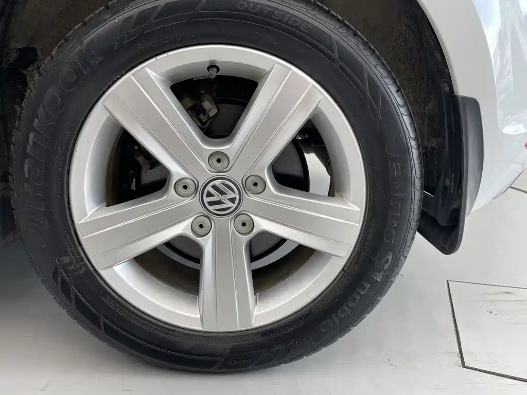 Volkswagen Golf — миниатюра 10