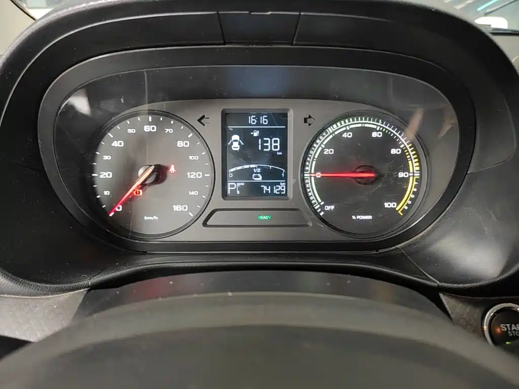 Roewe Clever — миниатюра 12