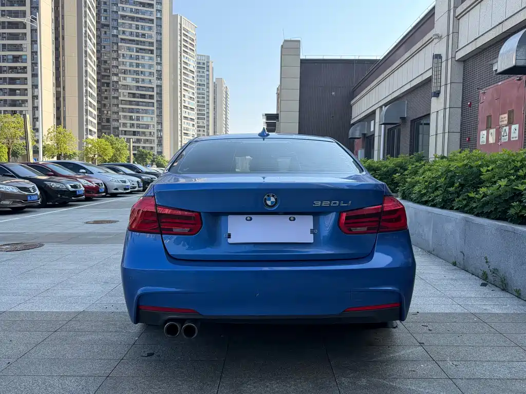 BMW 3 Series — миниатюра 8