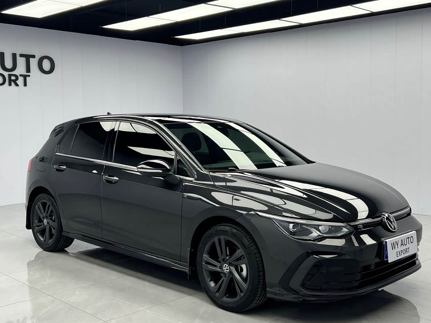 Volkswagen Golf 1.4 л 2022 г. Чёрный, пробег 31000 км