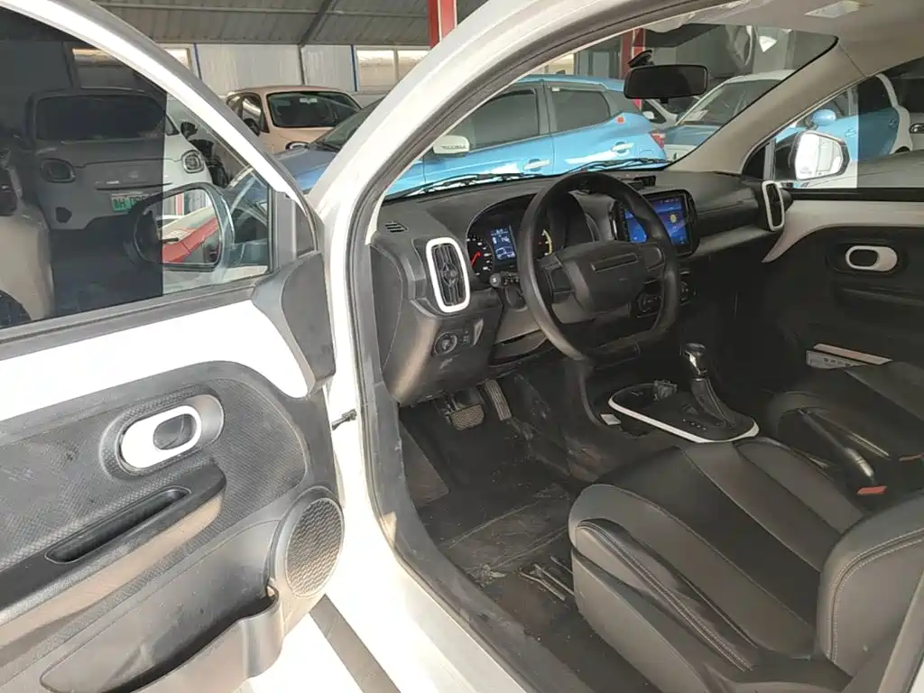 Roewe Clever — миниатюра 16