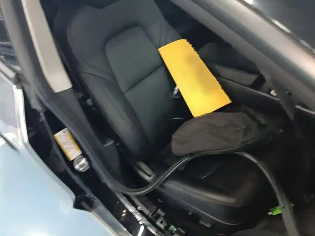 Tesla Model 3 — миниатюра 25