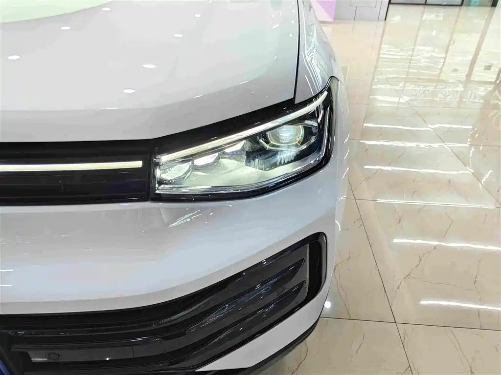 Volkswagen Tharu — миниатюра 11