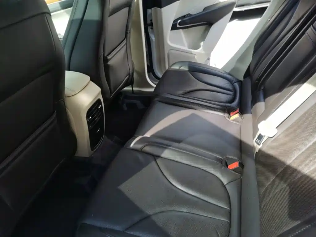 Lincoln MKC — миниатюра 17