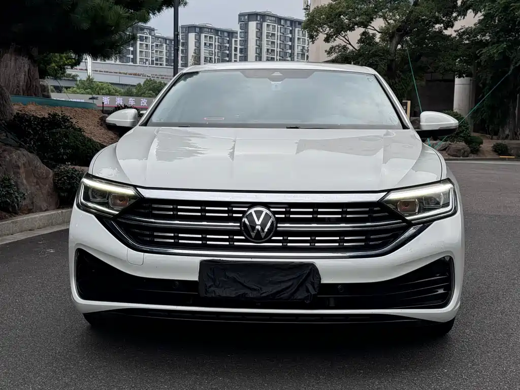 Volkswagen Sagitar — миниатюра 2