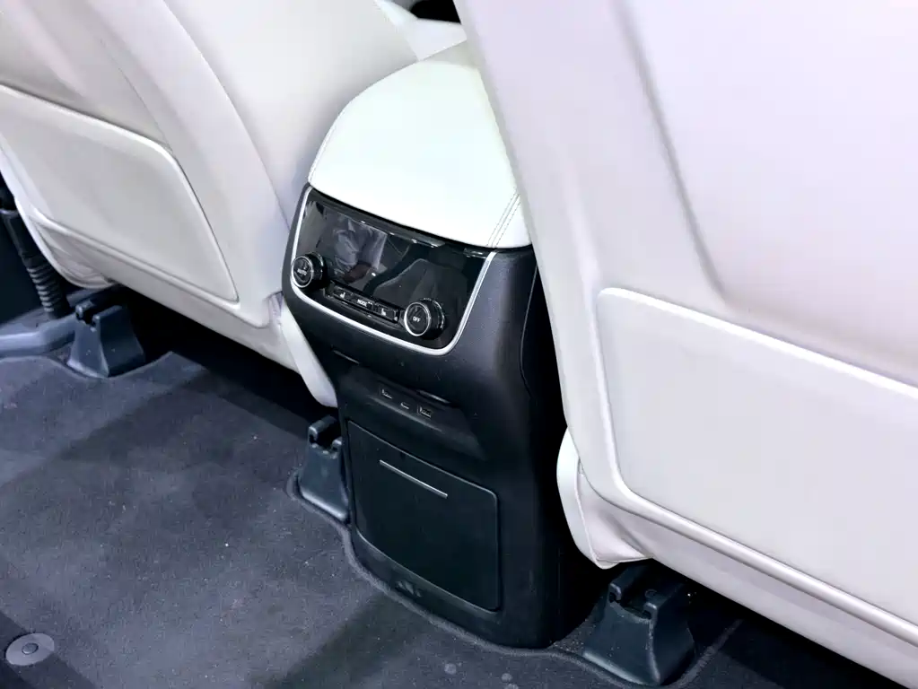 Li Auto Li ONE — миниатюра 21