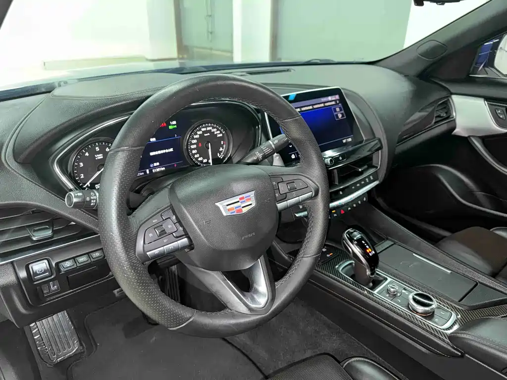 Cadillac CT5 — миниатюра 7