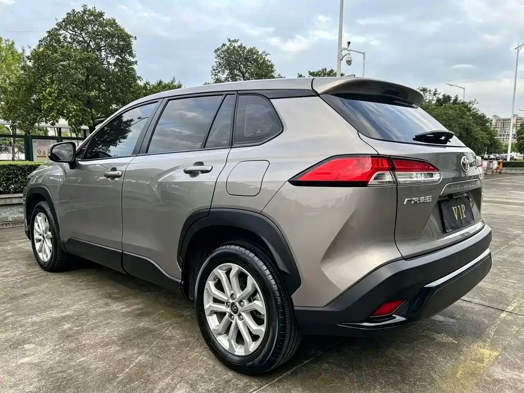 Toyota Frontlander — миниатюра 6