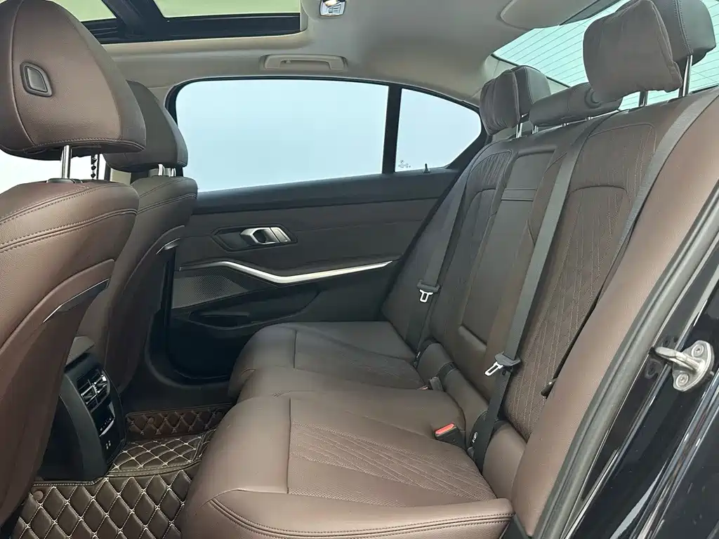 BMW 3 Series — миниатюра 8