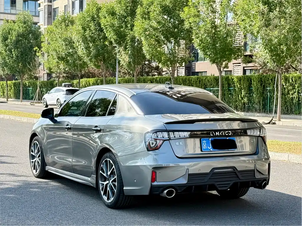 Lynk & Co 03 — миниатюра 7