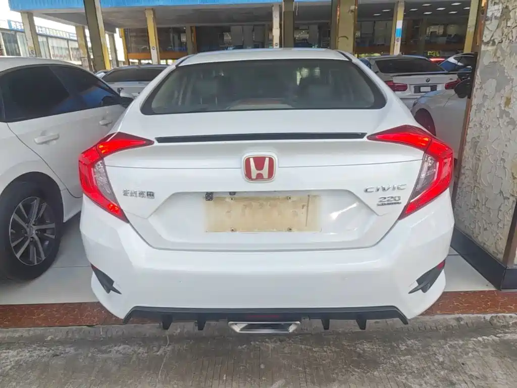 Honda Civic — миниатюра 6