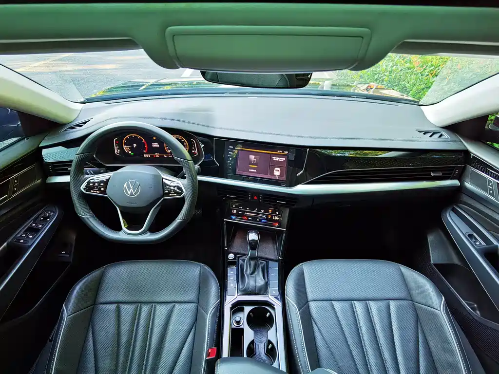 Volkswagen Passat — миниатюра 11