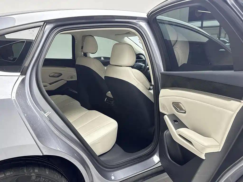 BYD Qin L — миниатюра 13