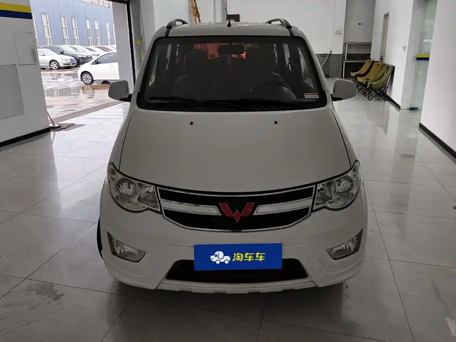 Wuling Hongguang — миниатюра 2