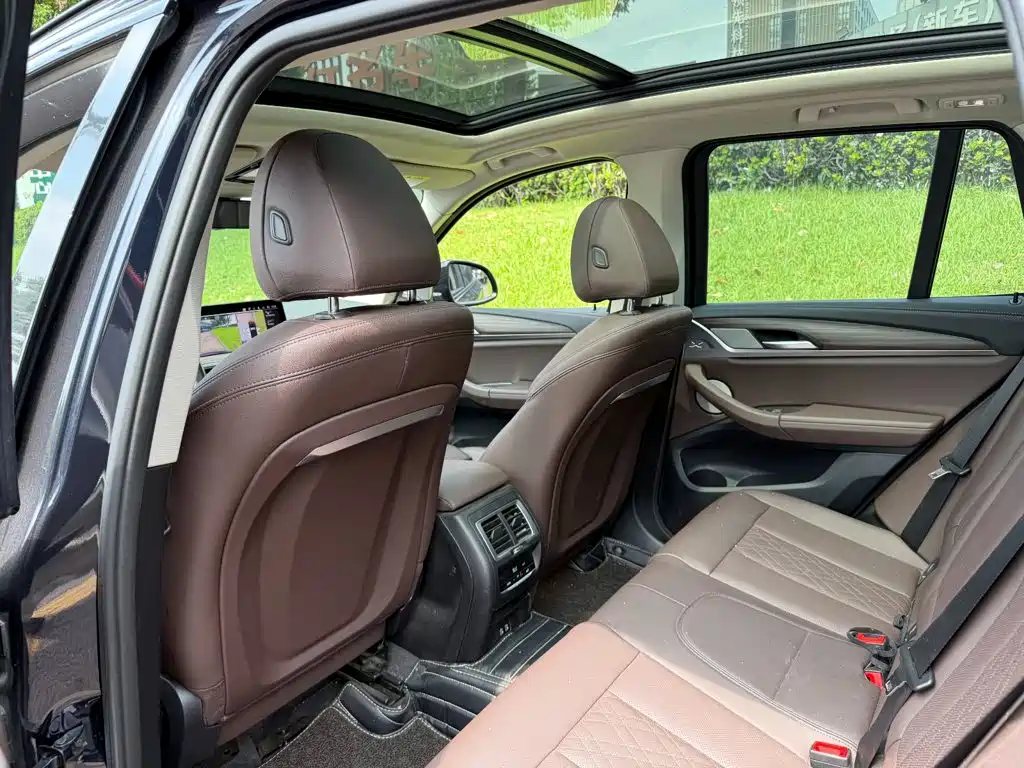 BMW X3 — миниатюра 11
