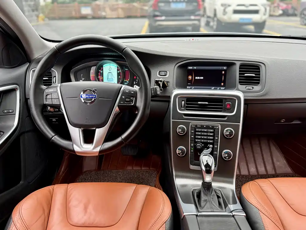 Volvo V60 — миниатюра 22