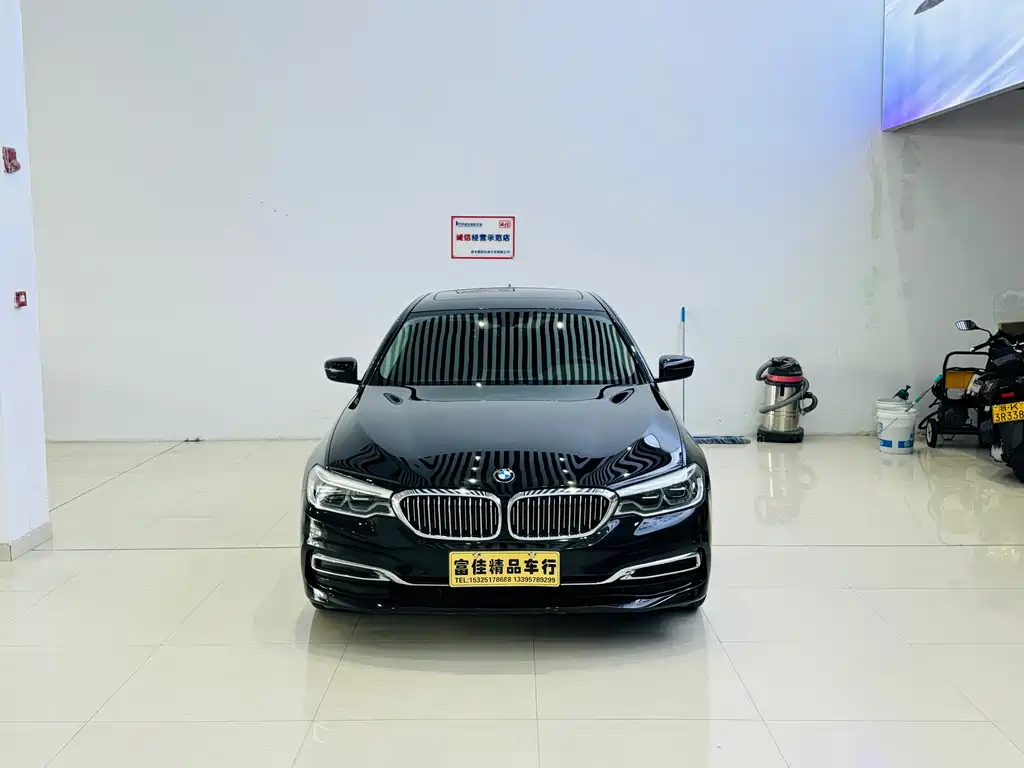 BMW 5 Series — миниатюра 2