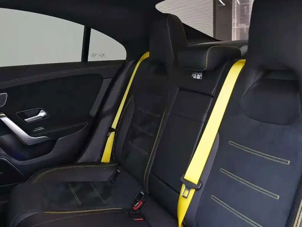 Mercedes-Benz CLA AMG — миниатюра 9