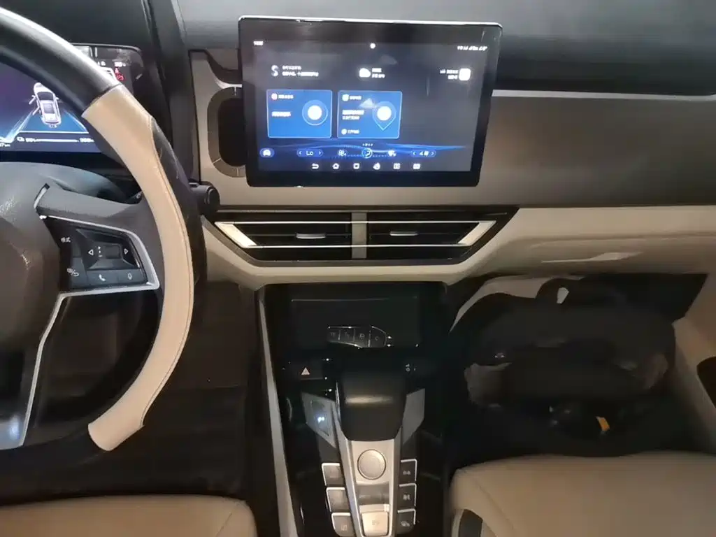 BYD Yuan Pro — миниатюра 13