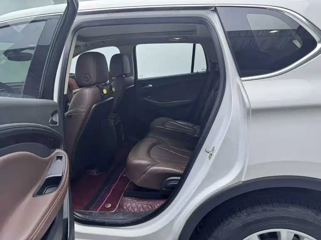 Buick Envision Plus — миниатюра 9
