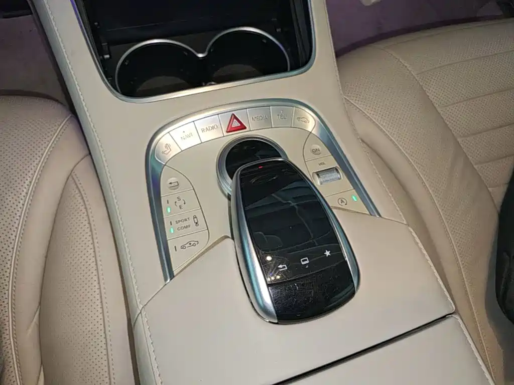Mercedes-Benz S-Class — миниатюра 14
