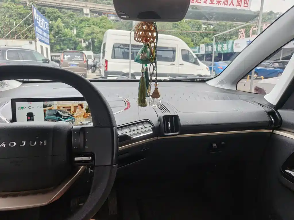 Baojun KiWi EV — миниатюра 13