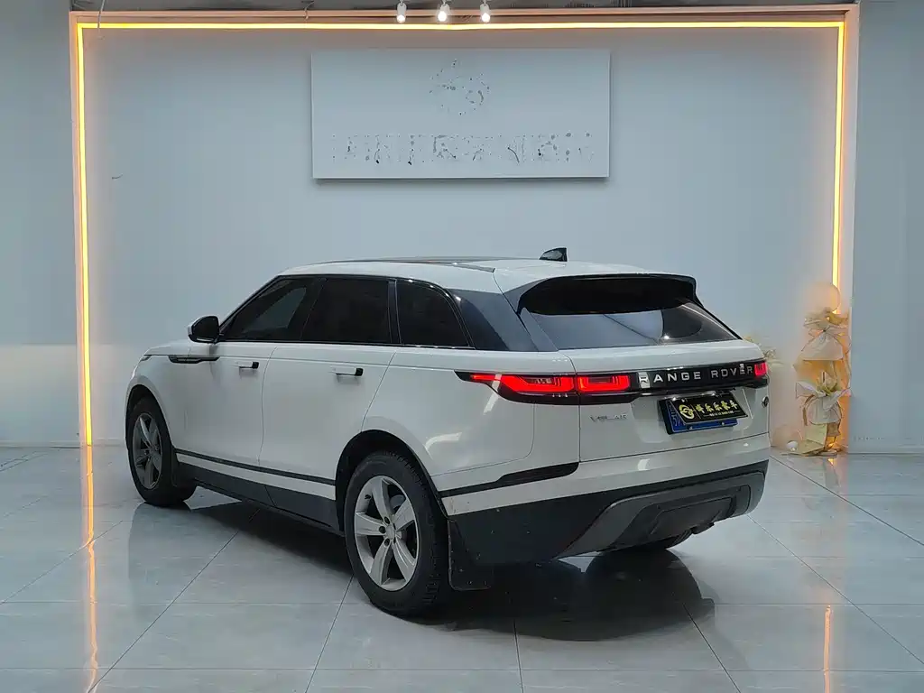 Land Rover Velar — миниатюра 4