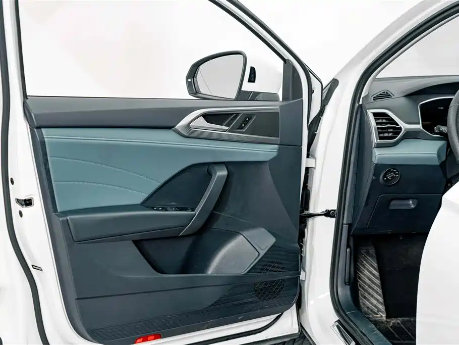 Volkswagen Tharu — миниатюра 15