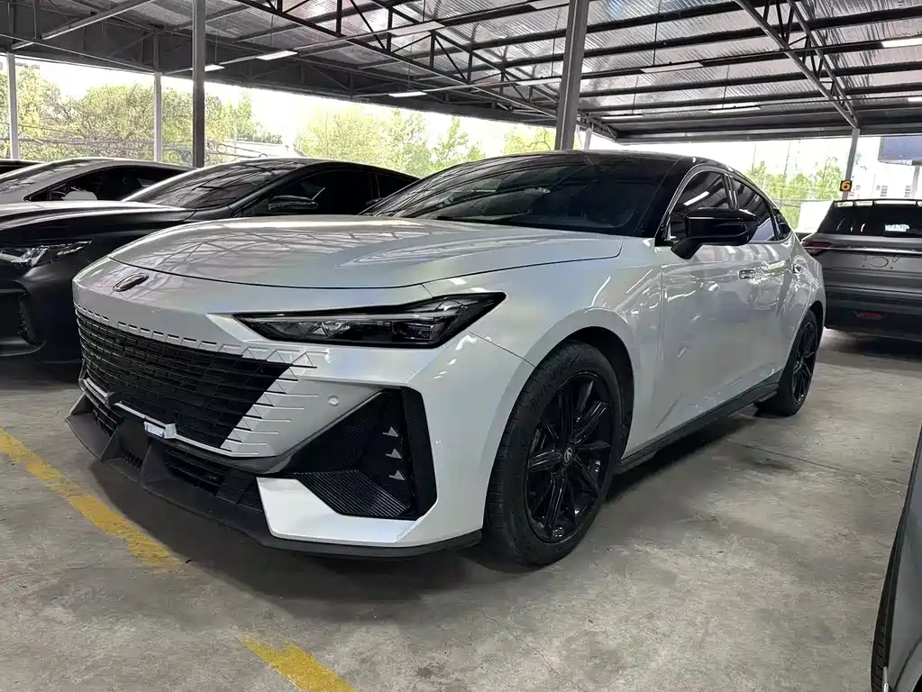Changan UNI-V 2022
