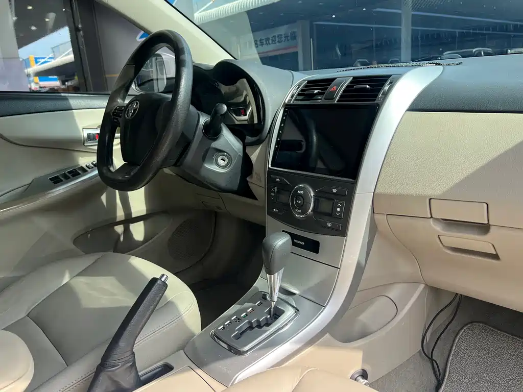 Toyota Corolla — миниатюра 11
