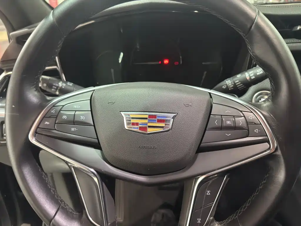 Cadillac XT5 — миниатюра 13