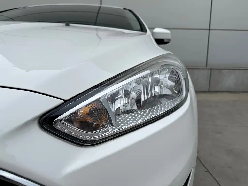 Ford Focus 2017 1.6L AT
