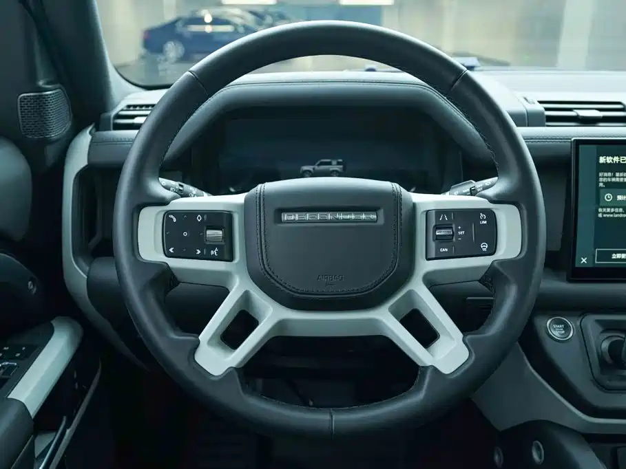 Land Rover Defender — миниатюра 21