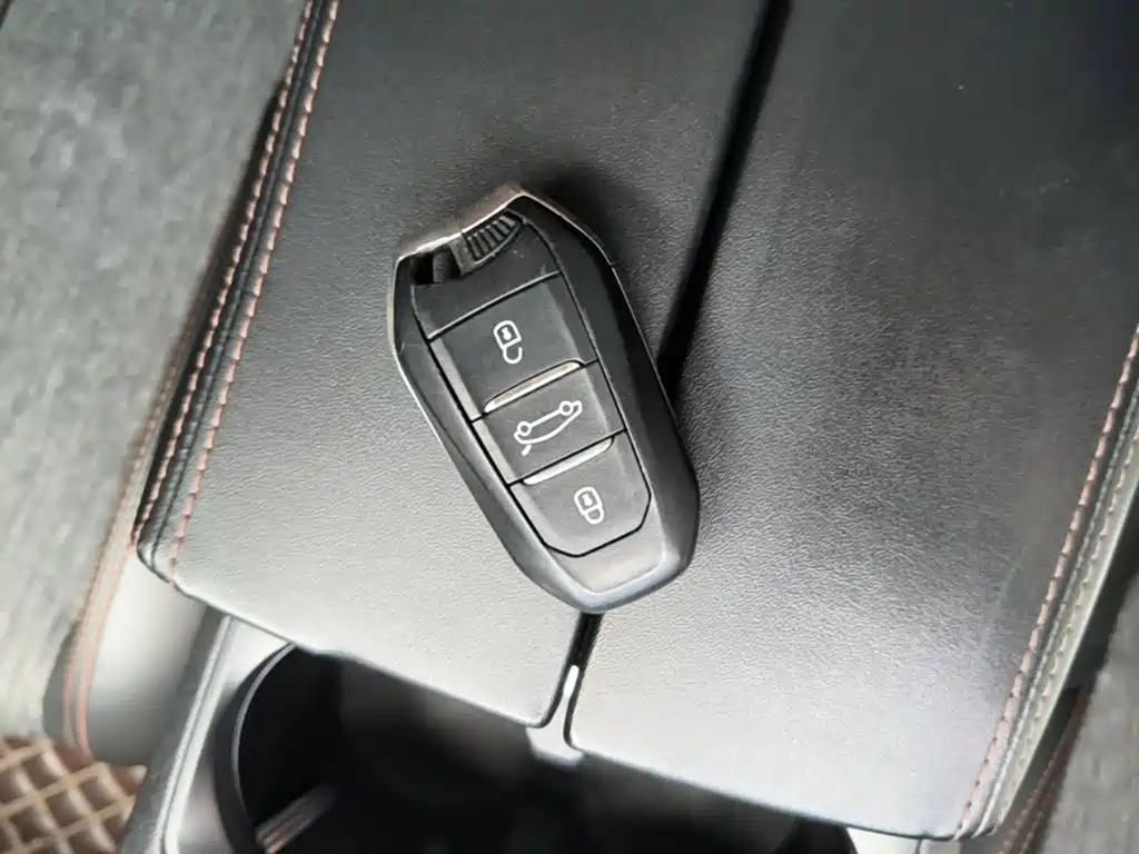 Peugeot 4008 — миниатюра 9