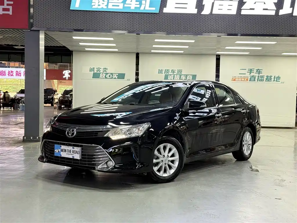 Toyota Camry 2016