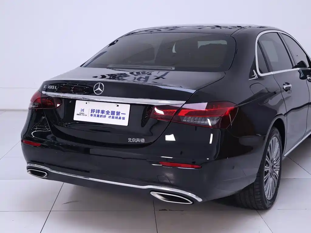 Mercedes-Benz E-Class — миниатюра 8