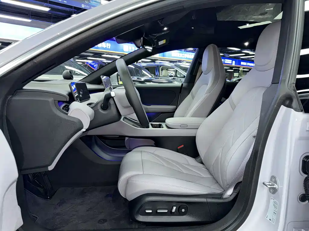 NIO ET5 — миниатюра 8