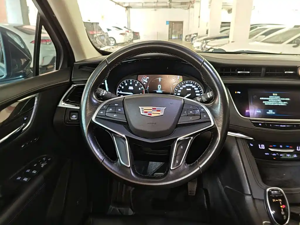 Cadillac XT5 — миниатюра 11
